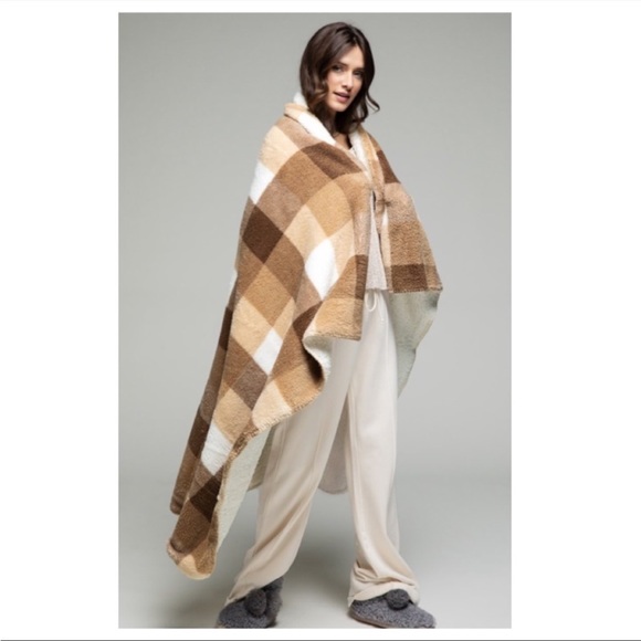 SHERPA BLANKET FOR CUDDLING  NWT - Picture 3 of 12